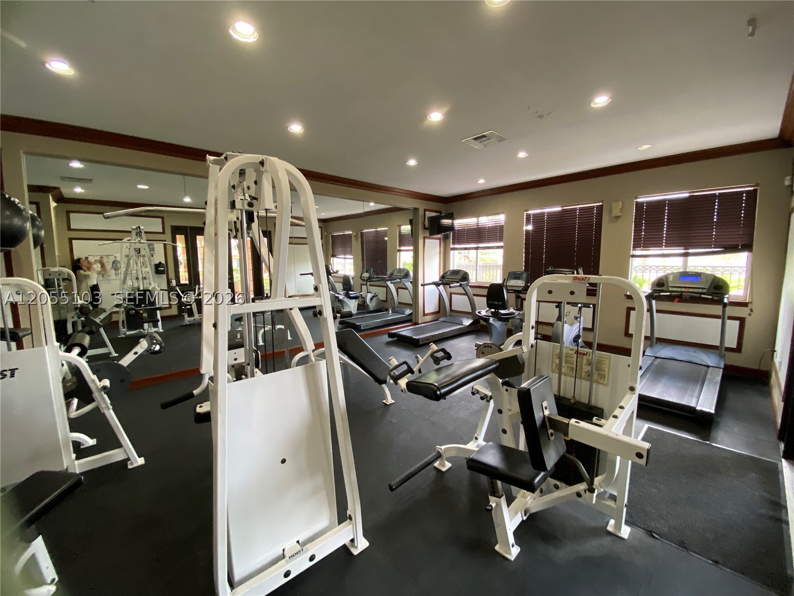 GRAND ISLES CONDO - Residential