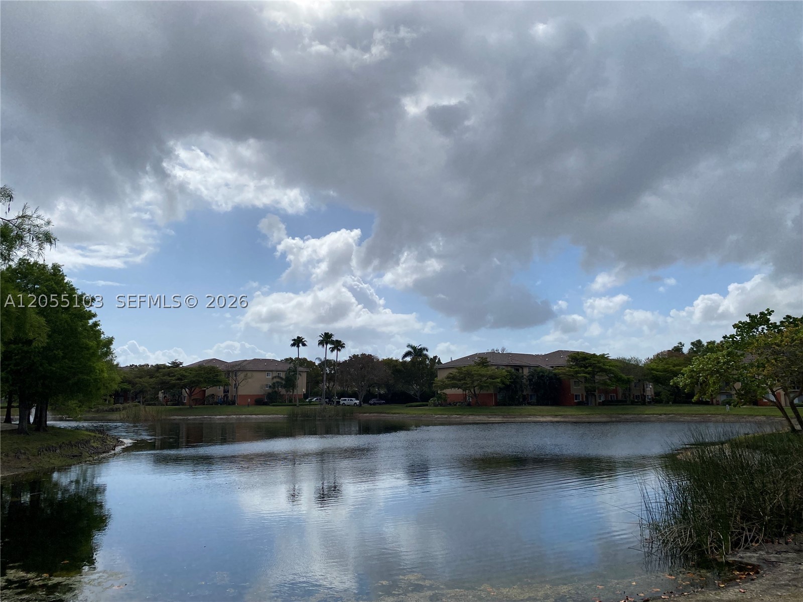 GRAND ISLES CONDO - Residential