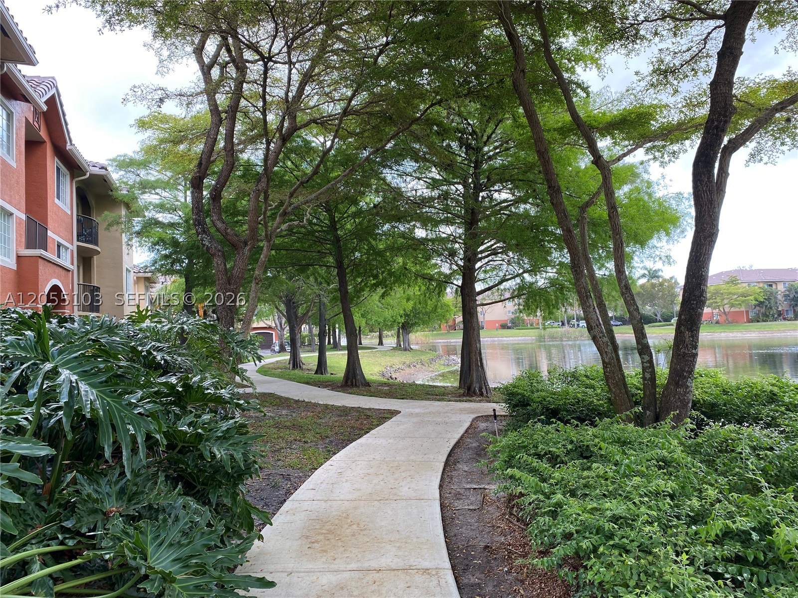 GRAND ISLES CONDO - Residential