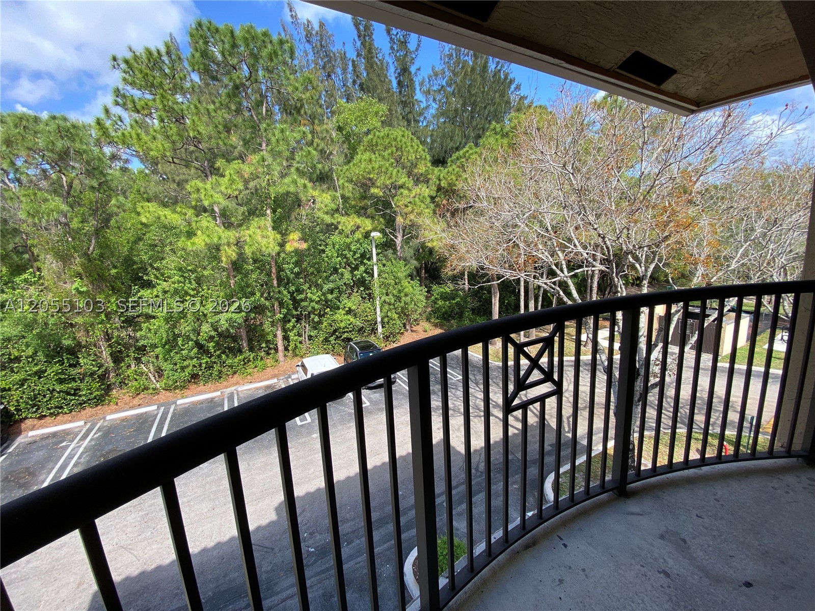 GRAND ISLES CONDO - Residential