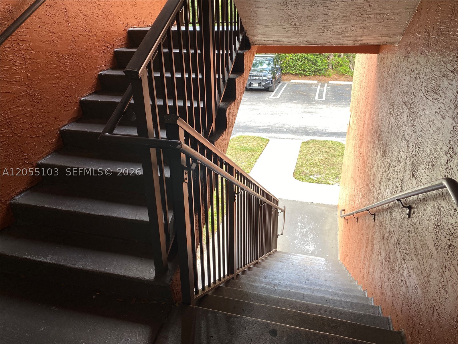 GRAND ISLES CONDO - Residential