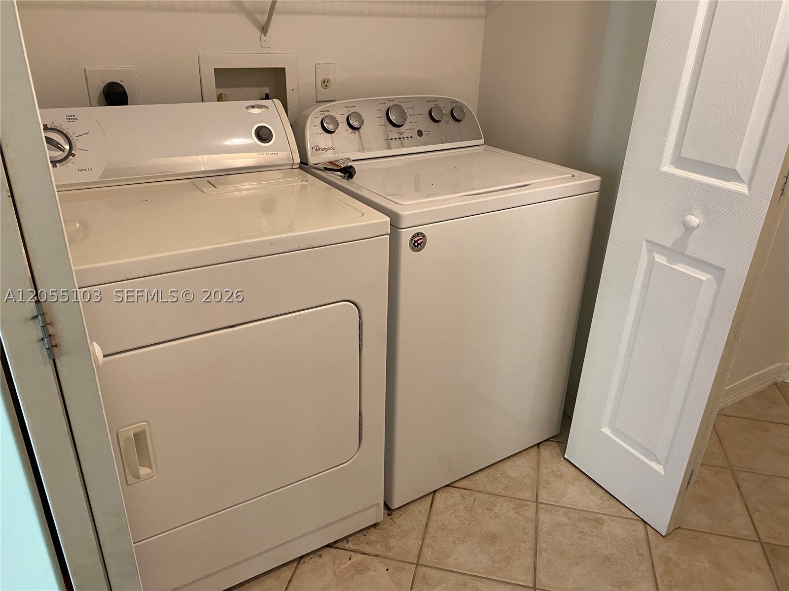 GRAND ISLES CONDO - Residential