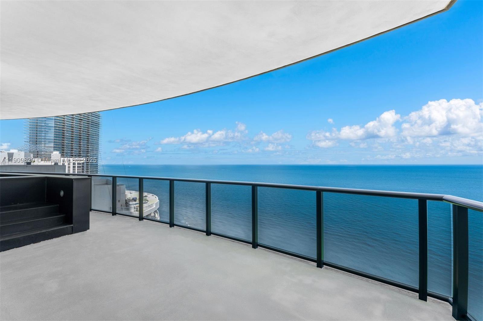 Porsche Tower - Residential