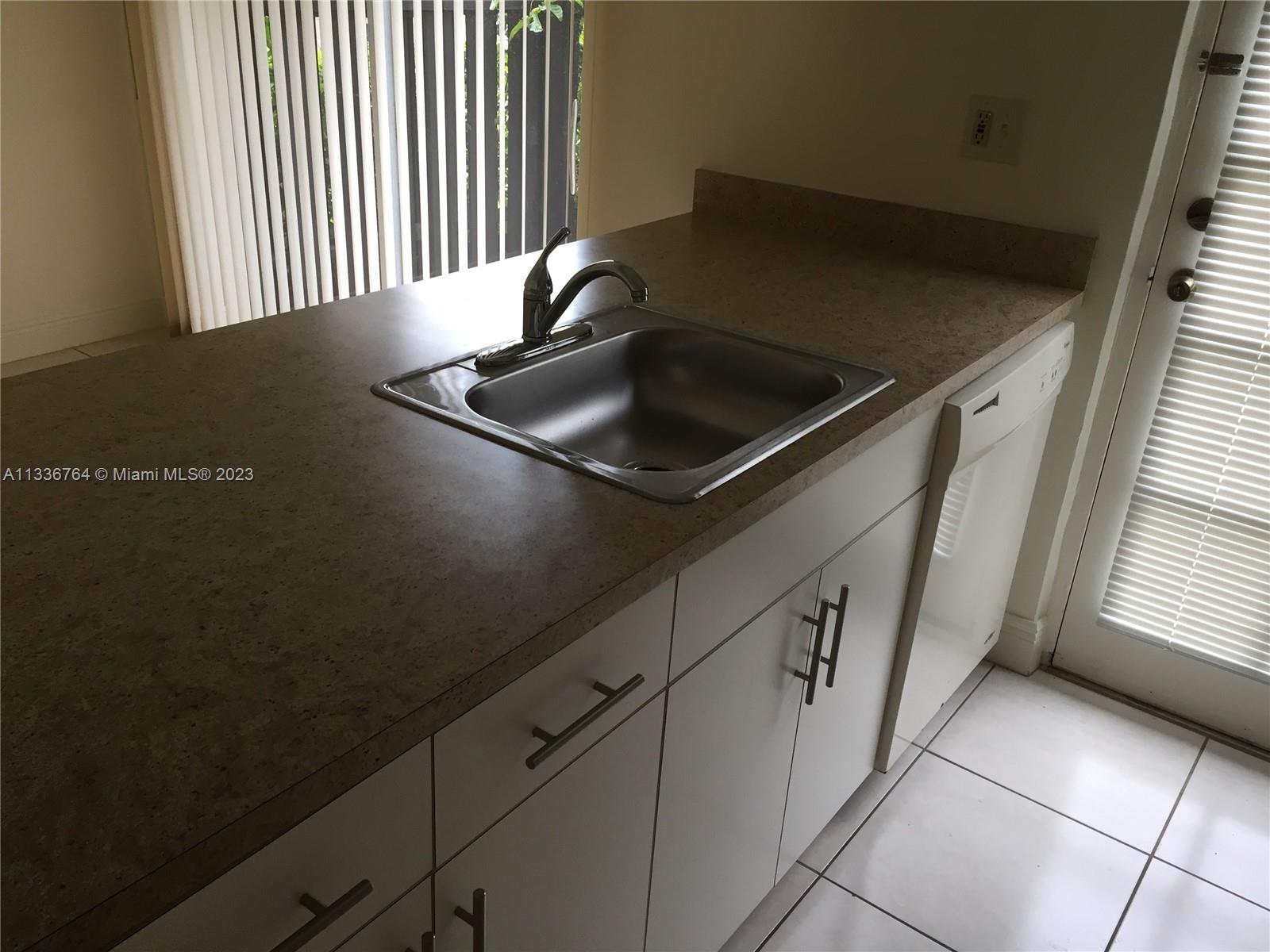SPANISH TRACE CONDO - Residential Lease