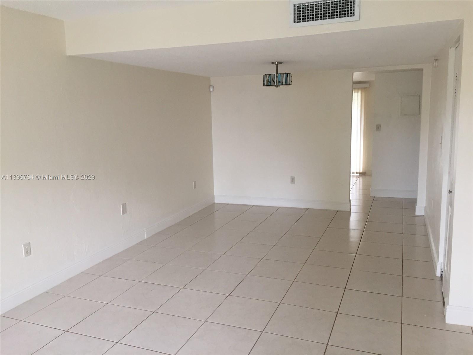 SPANISH TRACE CONDO - Residential Lease