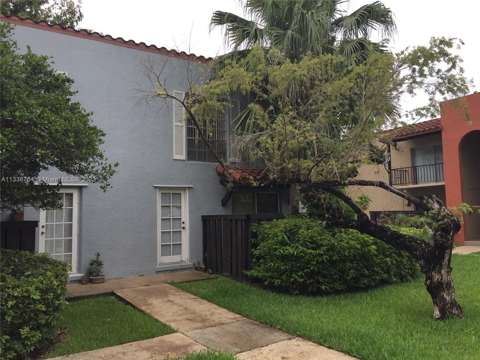 SPANISH TRACE CONDO - Residential Lease