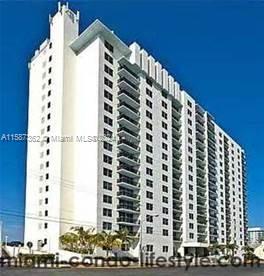 Large 1 bedroom 1 bath. This fully renovated hight rise building is perfectly locatedin a very desirable Nobe Town Center neighborhood, just steps to beach entrance, Publix, Banks, Post office, shopping and many great dining options. Updated litchen with SS appliances, hight ceiling, crown moldings, ceramic floors, lots of storage spaces and walk-in closet. Impact windows. Large private balcony. AMenities: Gym, 24/7 front desk, secured parking, roof top pool and more. Rent includes AC, hot water, sewer, trash and pet control.