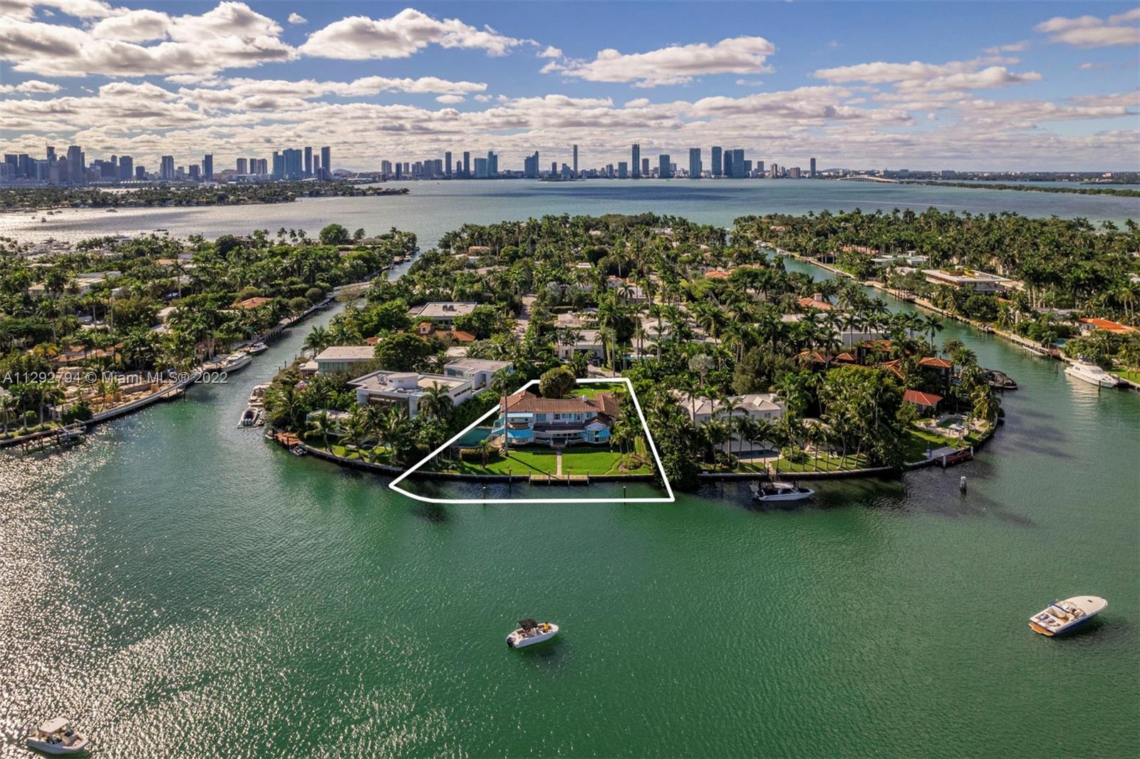SUNSET LAKE EXTENSION - Residential
