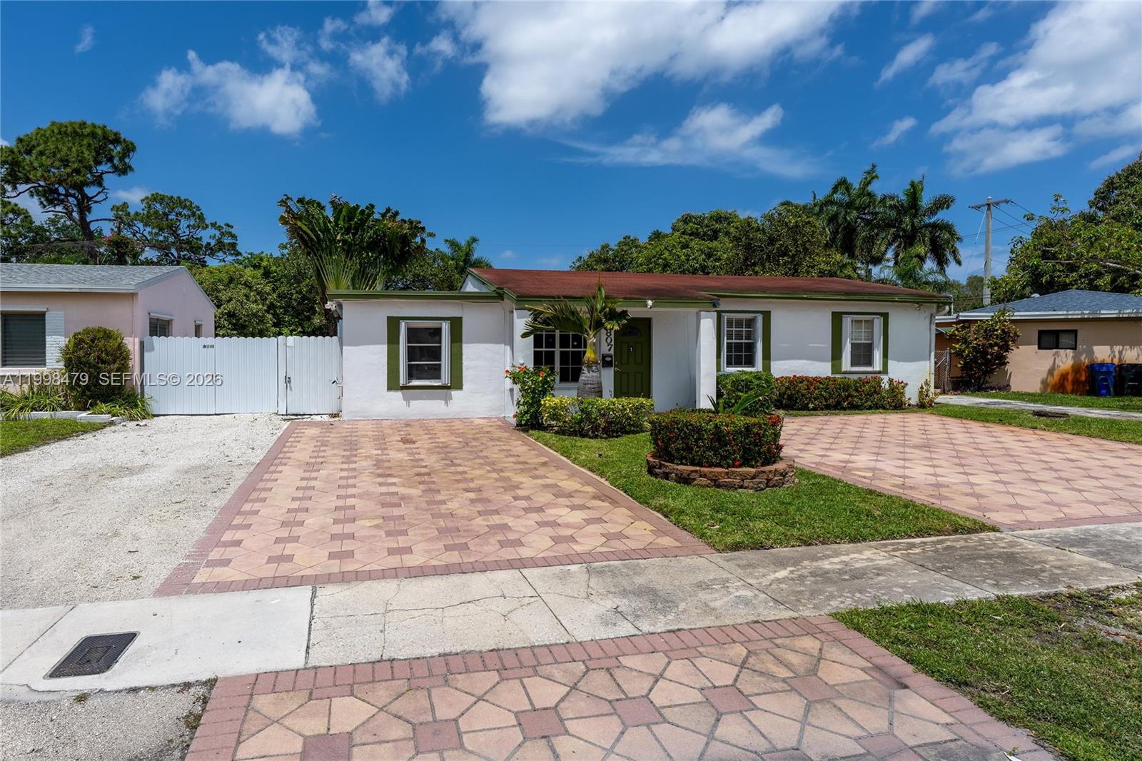 LAKEWAY ADDITION - Residential
