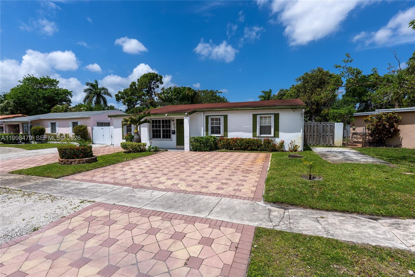 LAKEWAY ADDITION - Residential