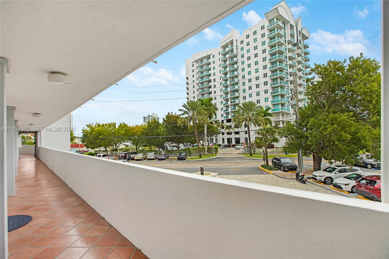 BAYSHORE YACHT & TENNIS C - Residential