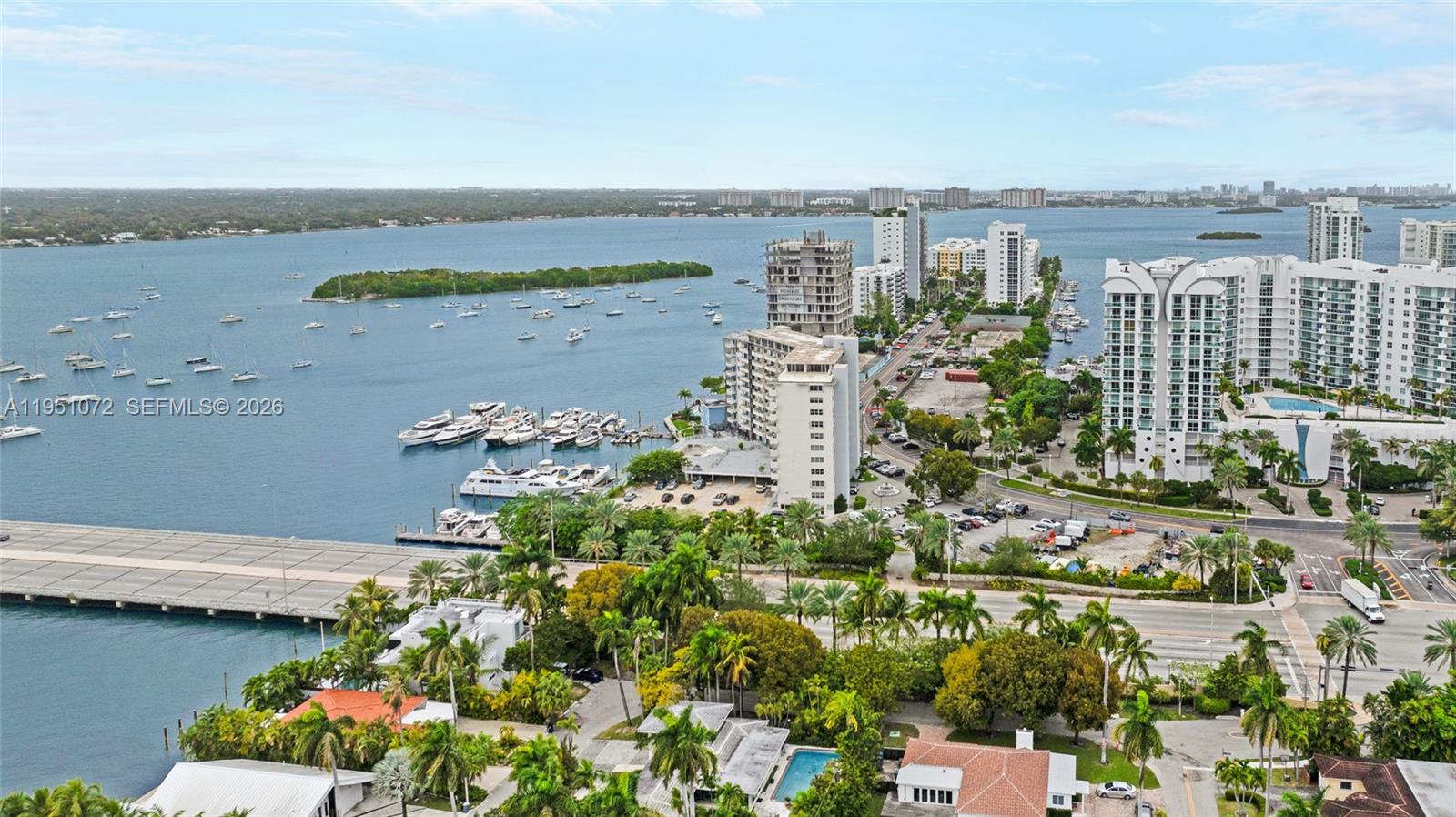 BAYSHORE YACHT & TENNIS C - Residential