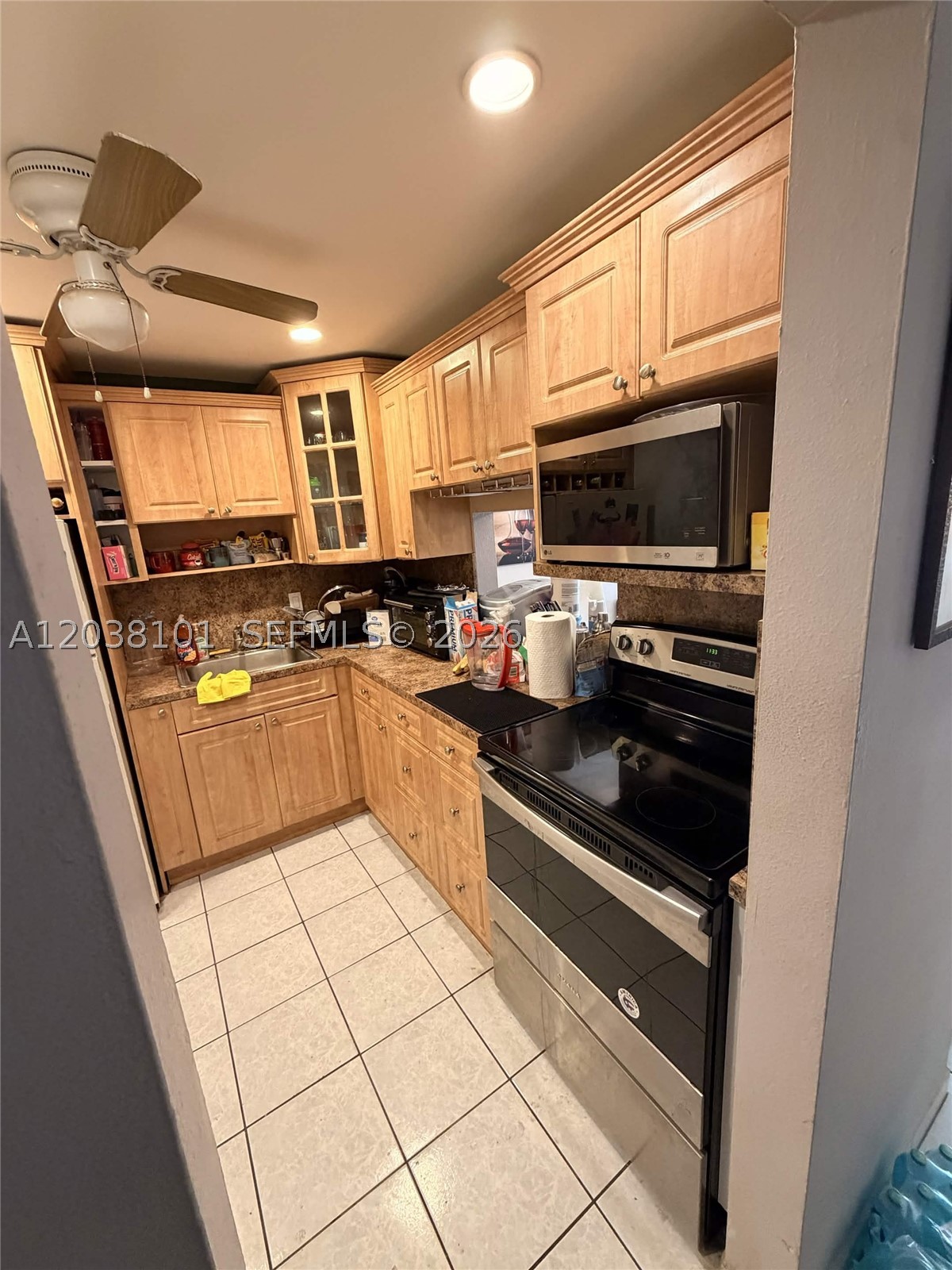 PUERTA DEL SOL CONDO - Residential Lease