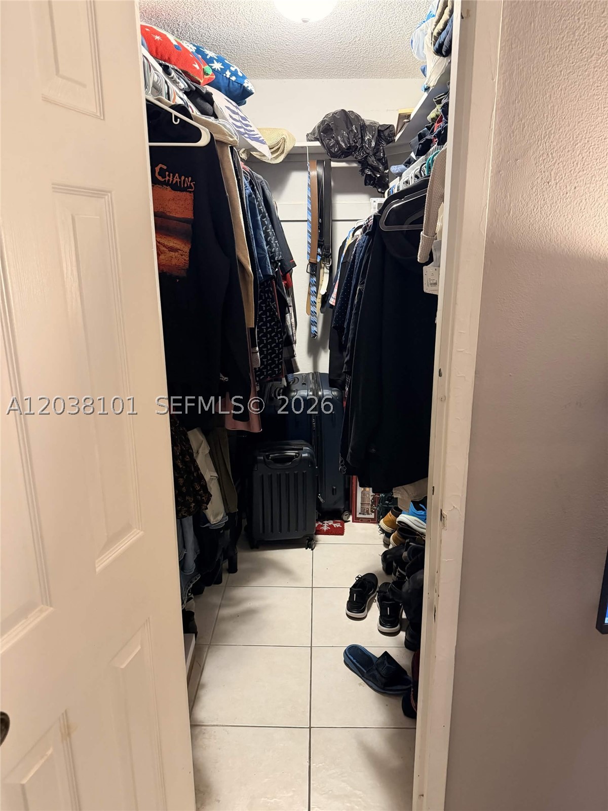 PUERTA DEL SOL CONDO - Residential Lease
