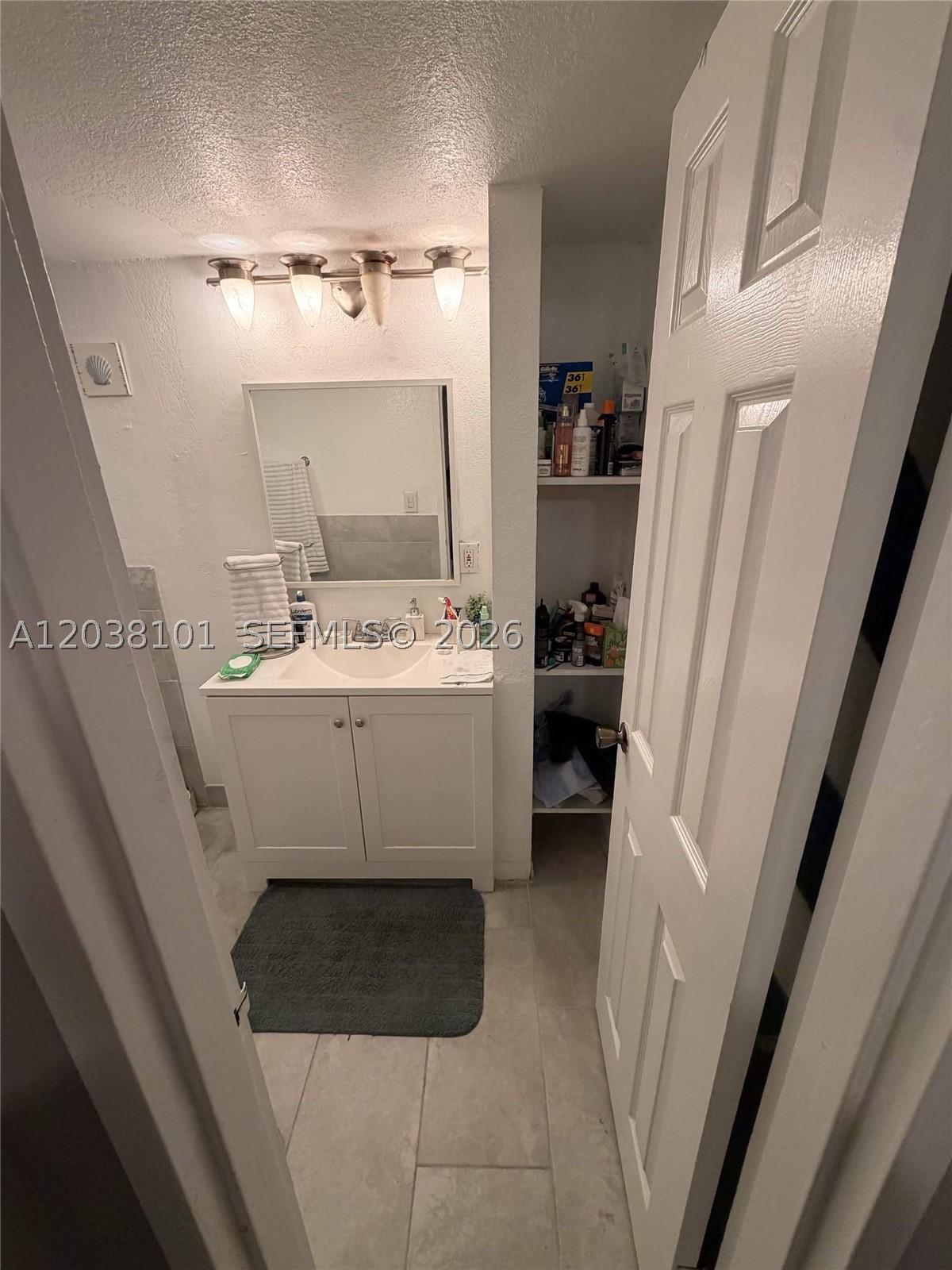 PUERTA DEL SOL CONDO - Residential Lease