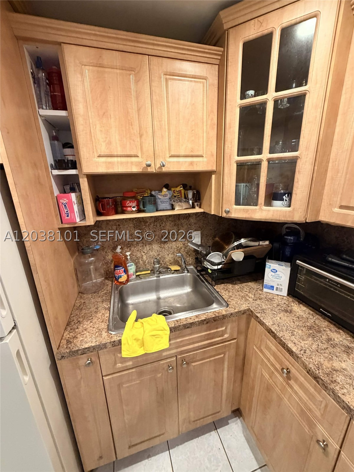 PUERTA DEL SOL CONDO - Residential Lease