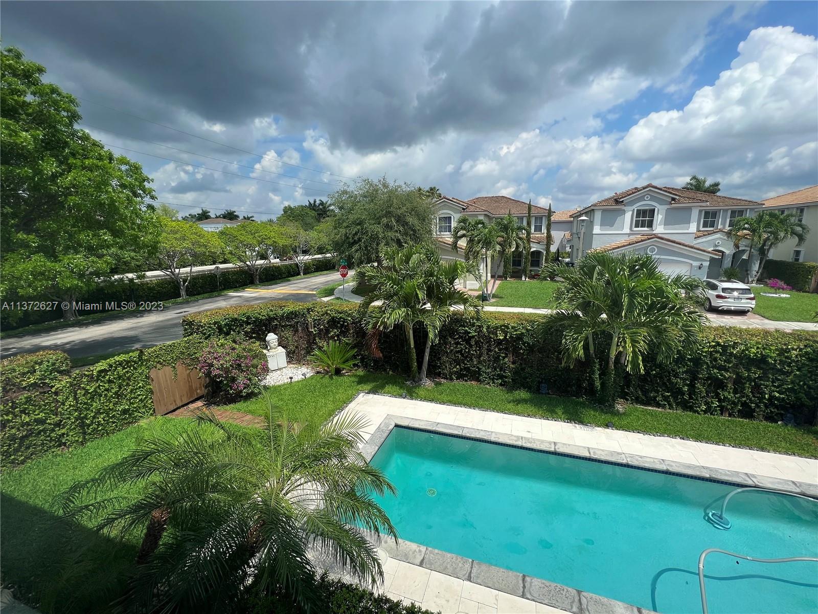 GOLDVUE ESTATES - Residential Lease