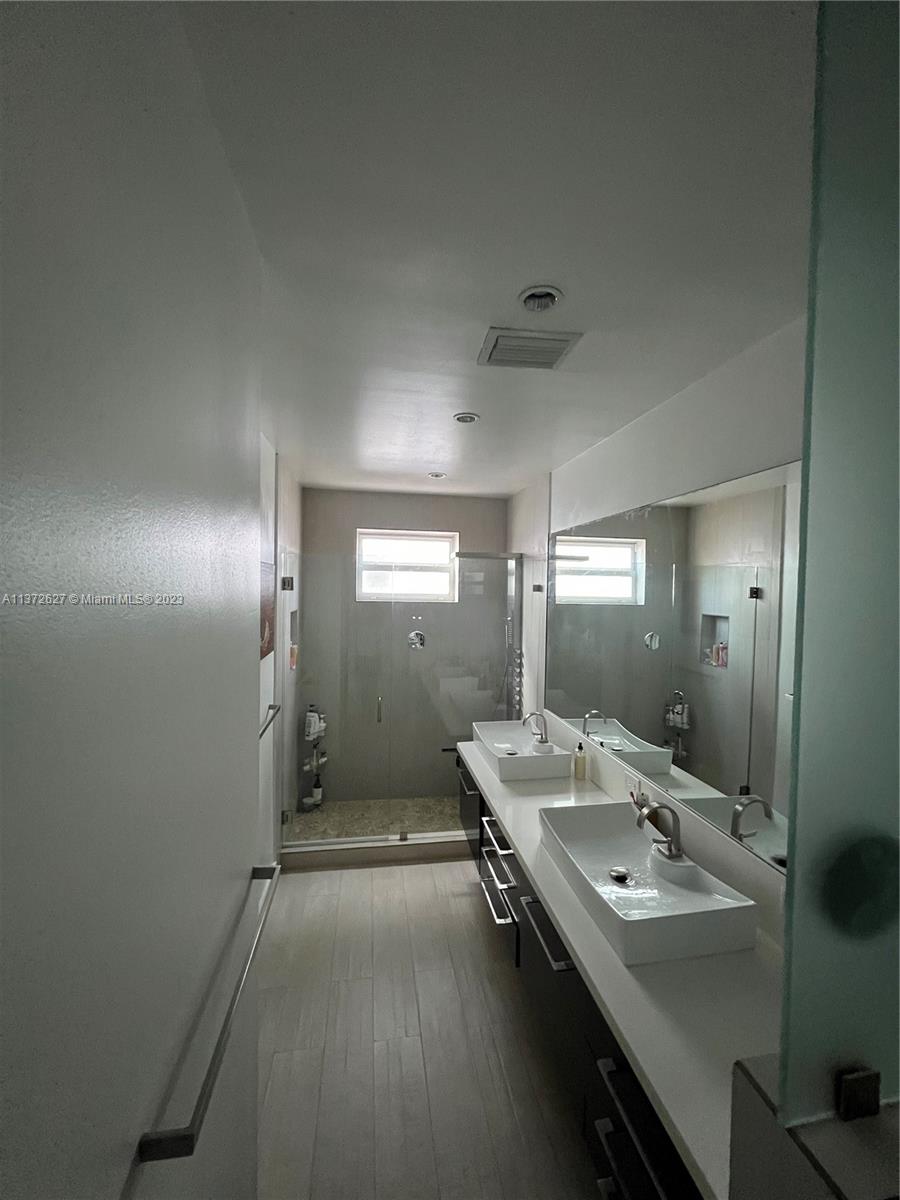 GOLDVUE ESTATES - Residential Lease