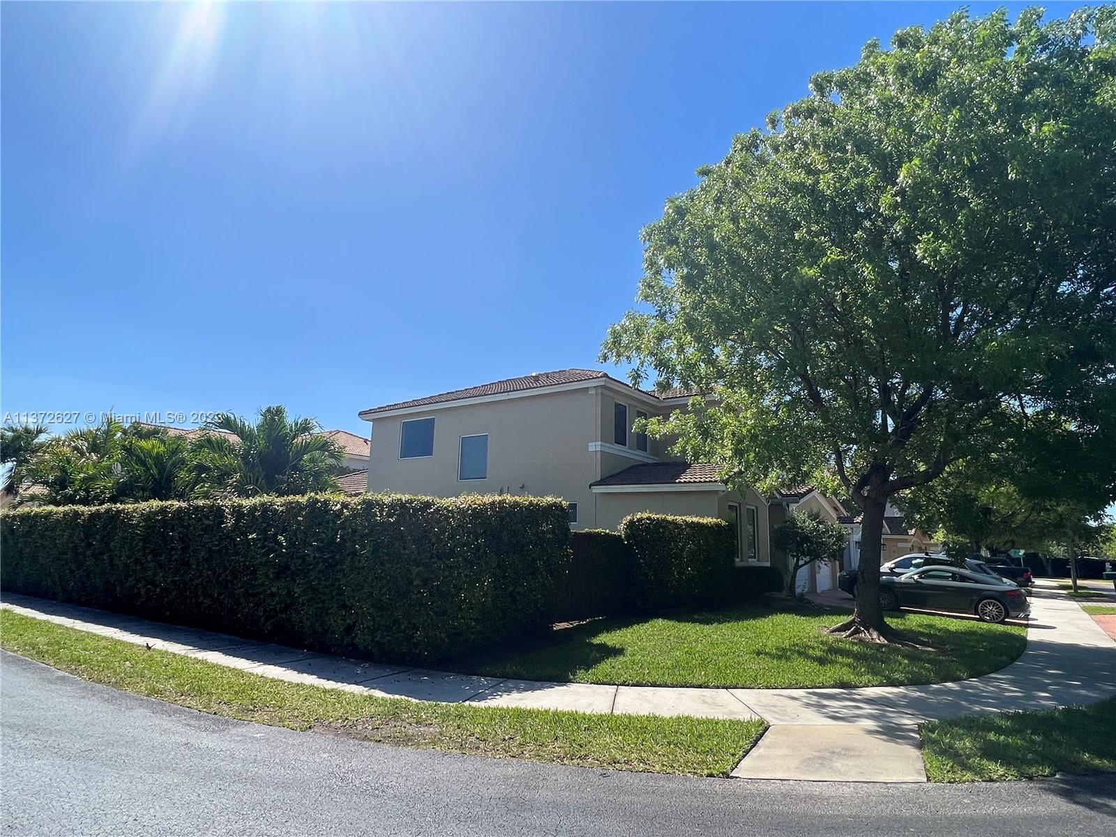 GOLDVUE ESTATES - Residential Lease
