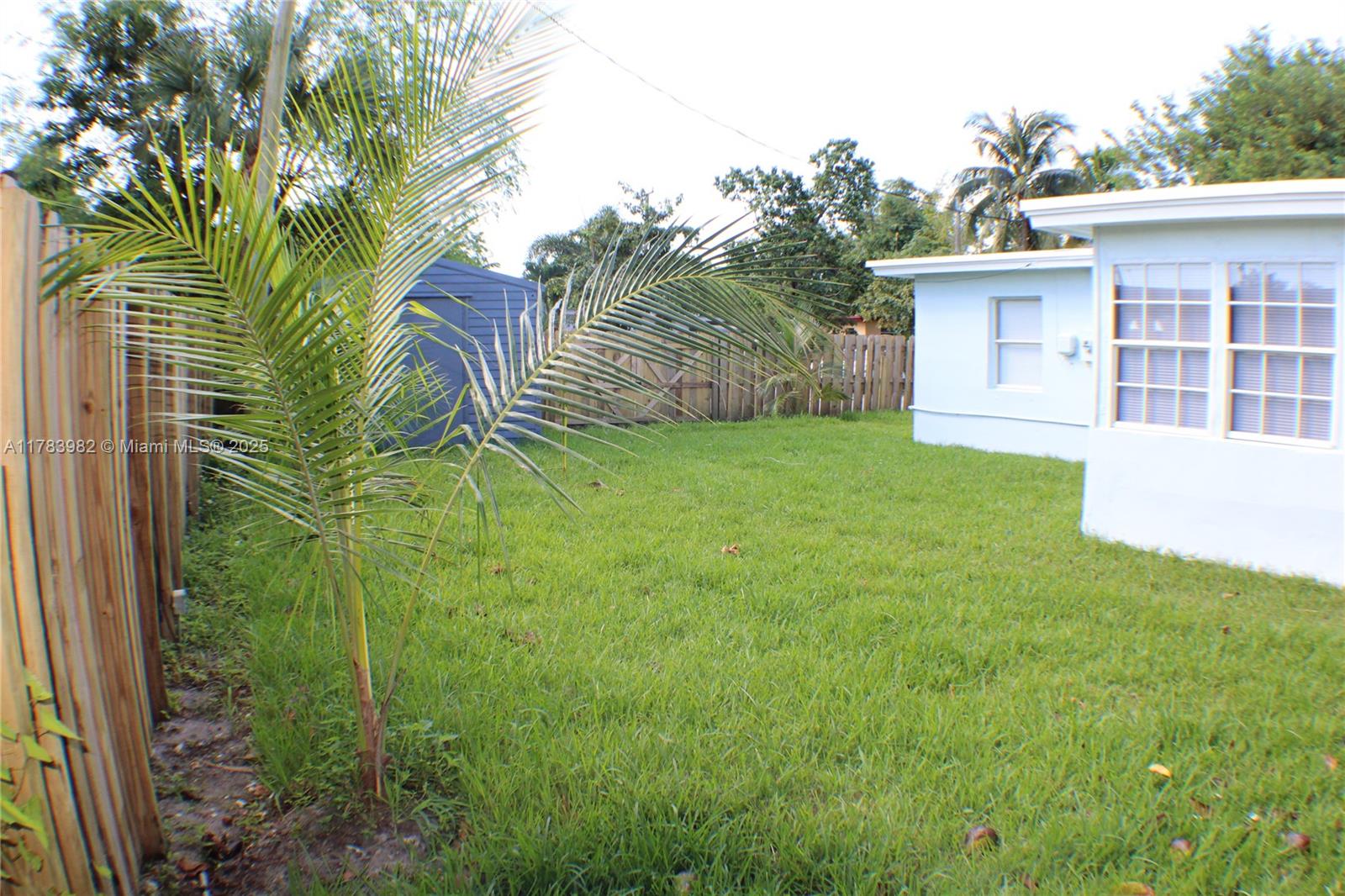 ¤CRESTHAVEN NO 2 - Residential Lease
