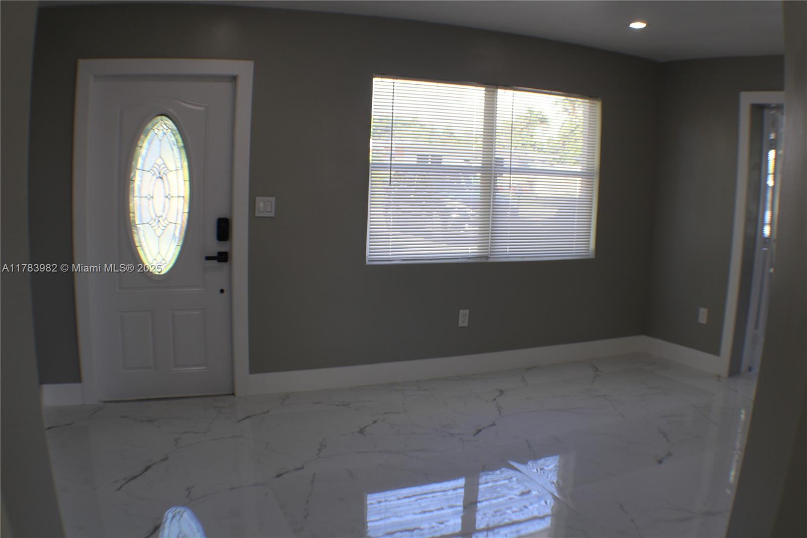 ¤CRESTHAVEN NO 2 - Residential Lease
