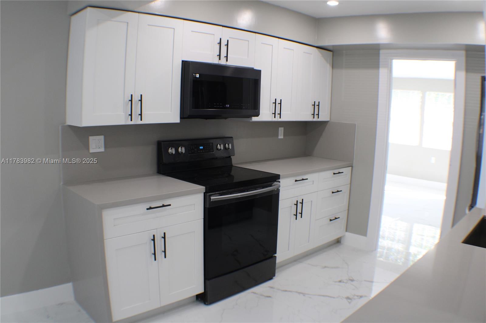 ¤CRESTHAVEN NO 2 - Residential Lease