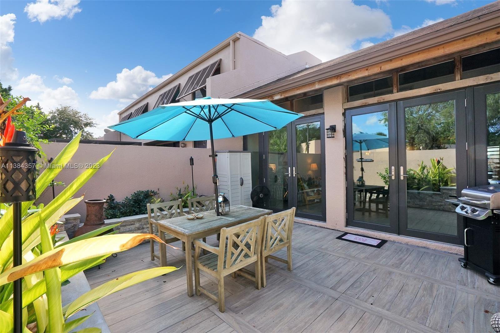 PEMBROKE LAKES SECTION SE - Residential Lease