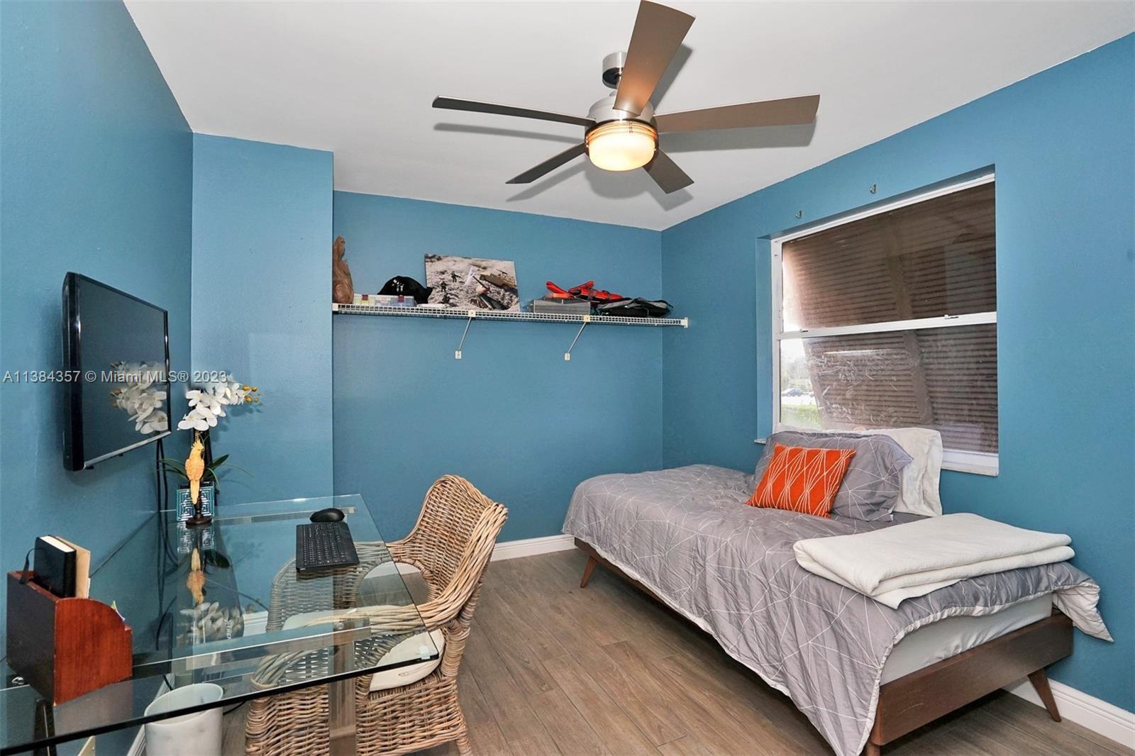 PEMBROKE LAKES SECTION SE - Residential Lease
