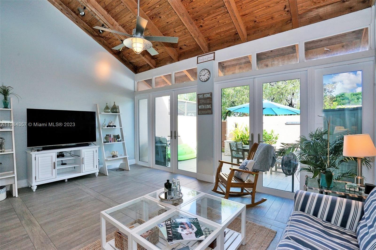 PEMBROKE LAKES SECTION SE - Residential Lease
