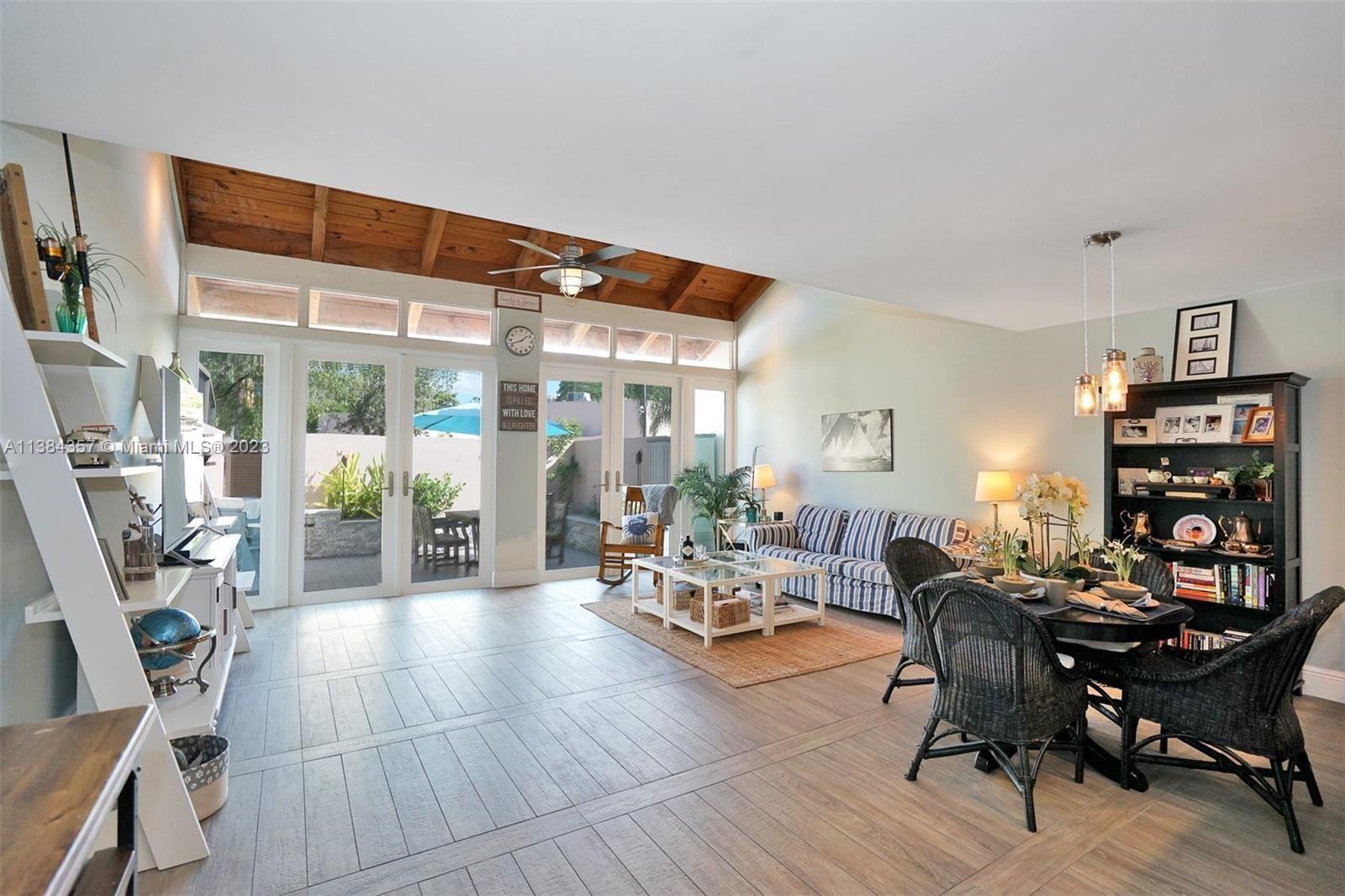 PEMBROKE LAKES SECTION SE - Residential Lease