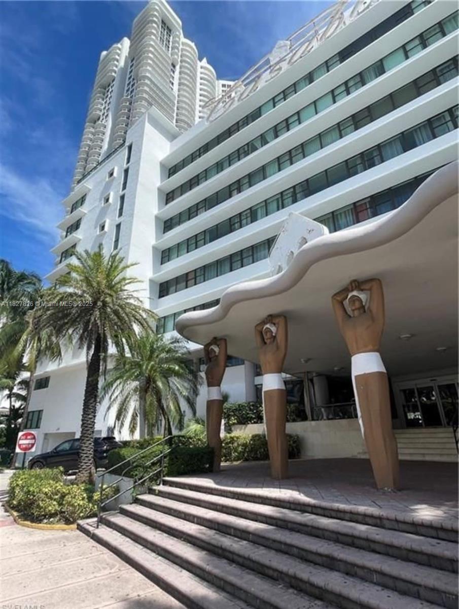 THE CASABLANCA CONDO - Residential Lease