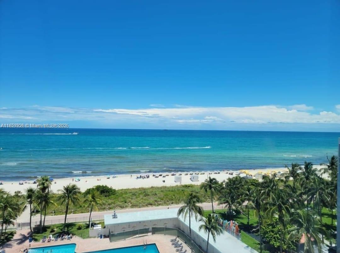 THE CASABLANCA CONDO - Residential Lease