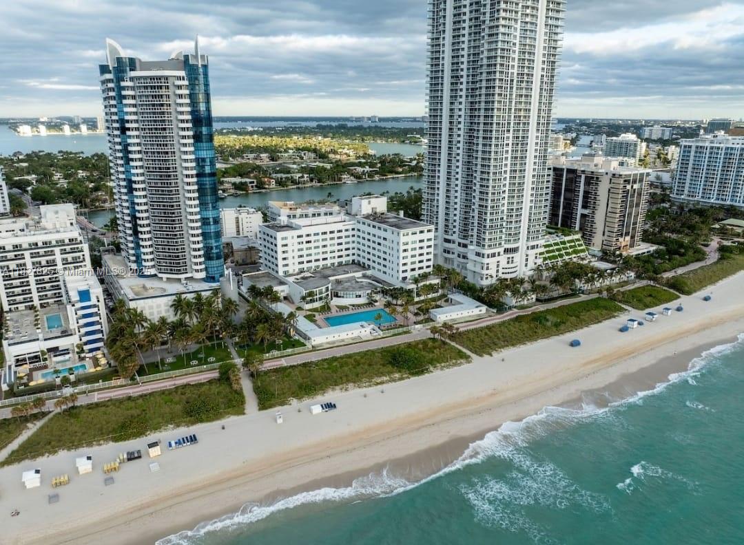 THE CASABLANCA CONDO - Residential Lease
