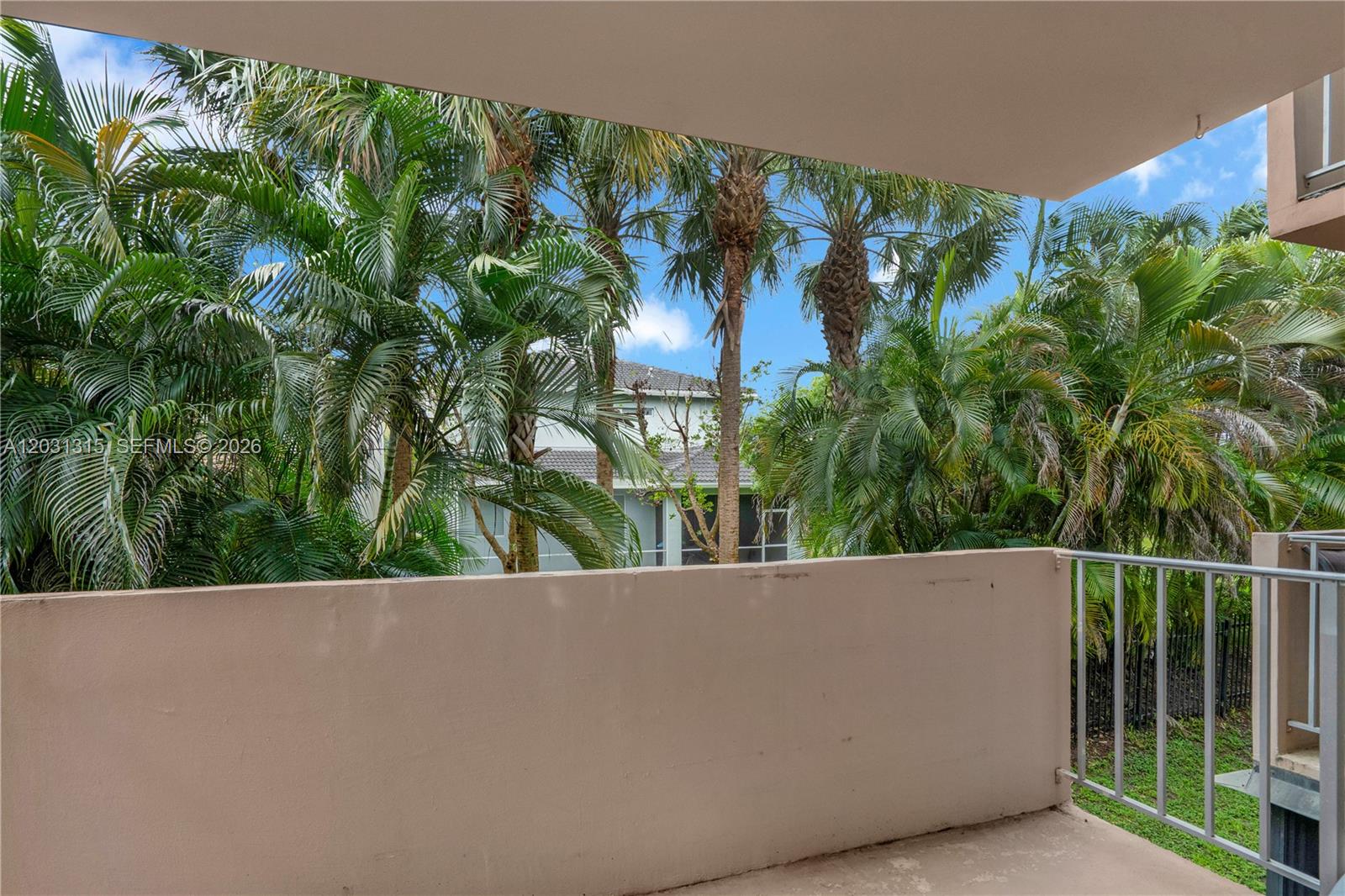 TALLWOOD WEST CONDO - Residential