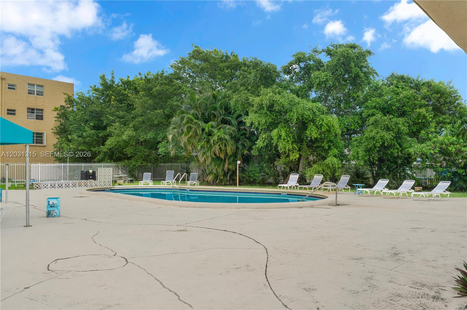 TALLWOOD WEST CONDO - Residential
