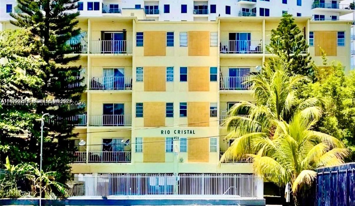 RIO CRISTAL CONDO - Residential Lease