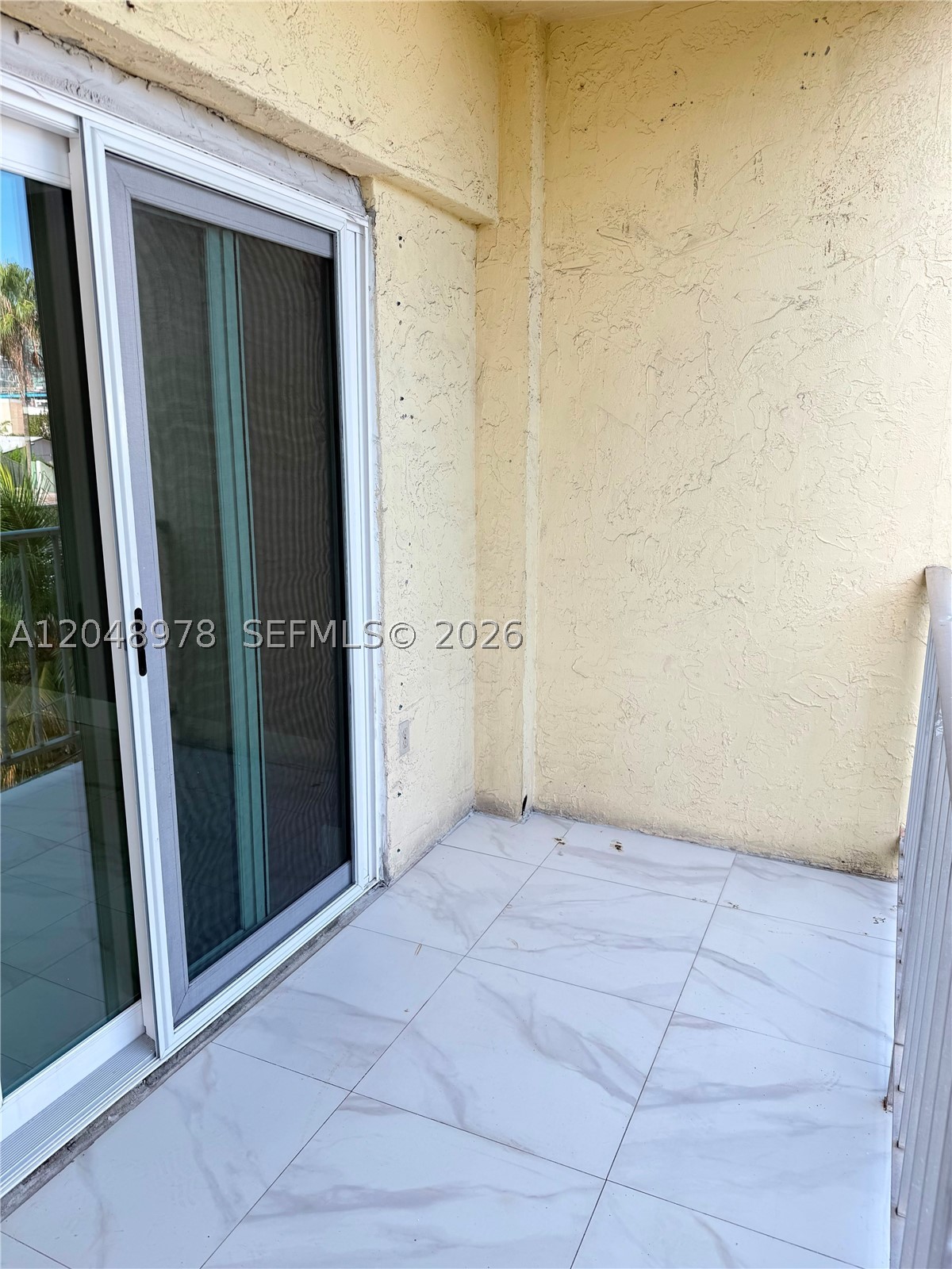 RIO CRISTAL CONDO - Residential Lease