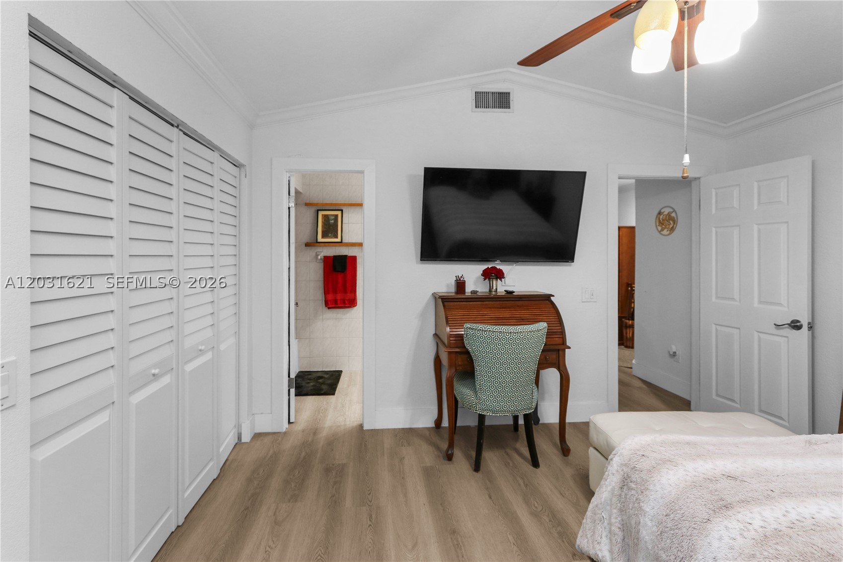 LAKES MEADOW VILG HOMES C - Residential