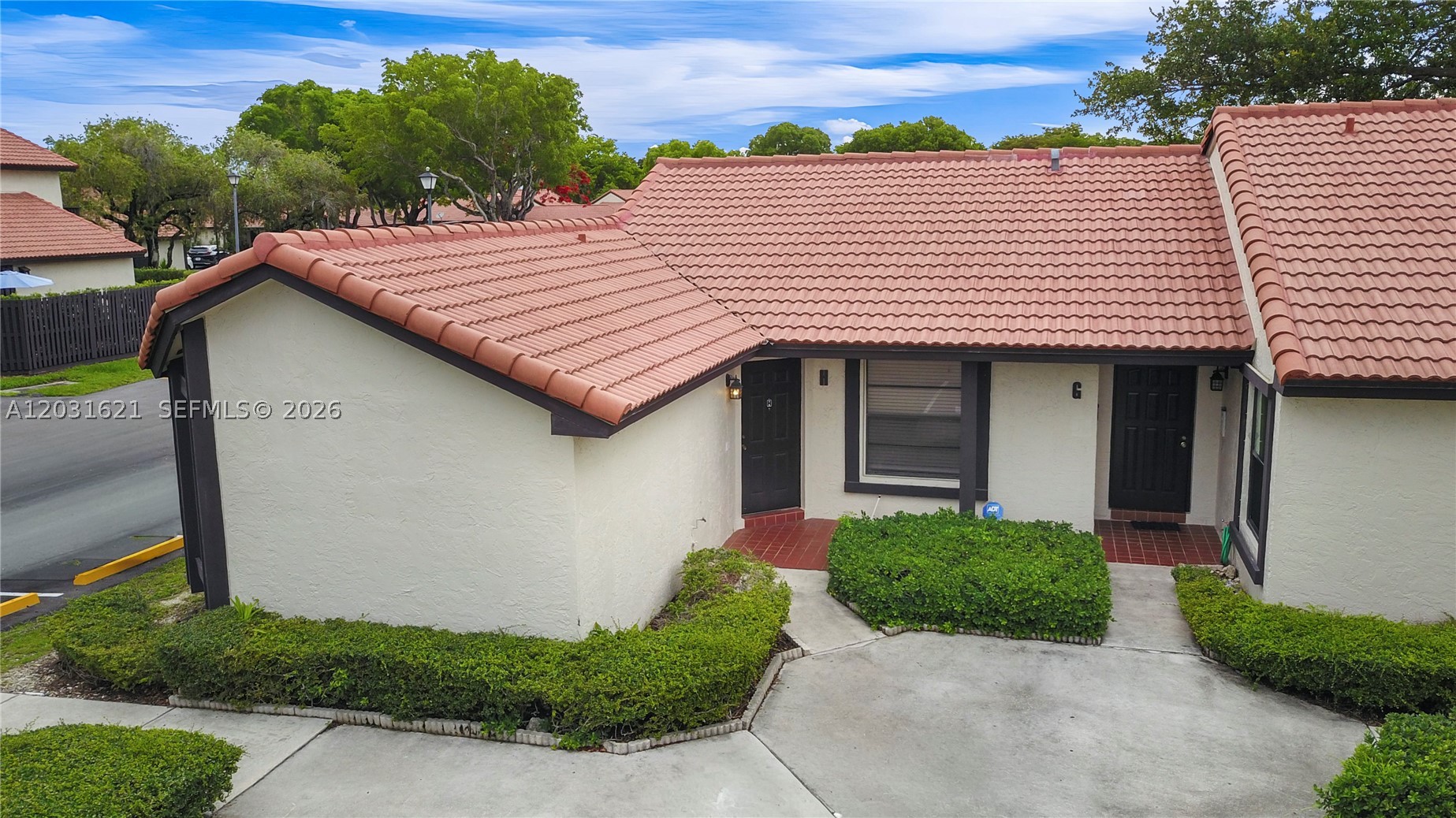 LAKES MEADOW VILG HOMES C - Residential