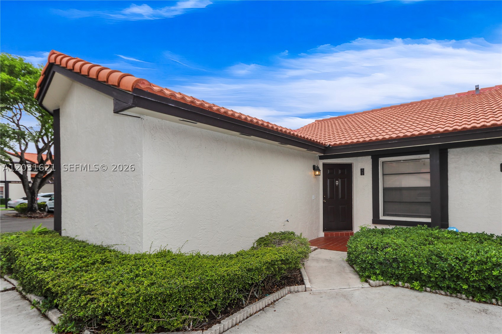 LAKES MEADOW VILG HOMES C - Residential