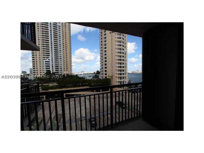 BRICKELL KEY II CONDO - Residential Lease