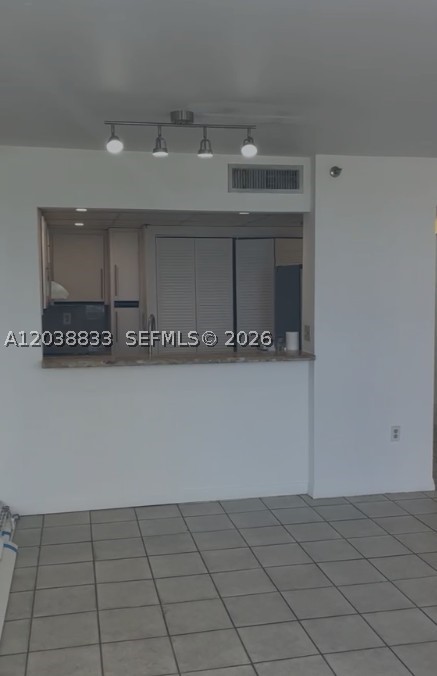 BRICKELL KEY II CONDO - Residential Lease