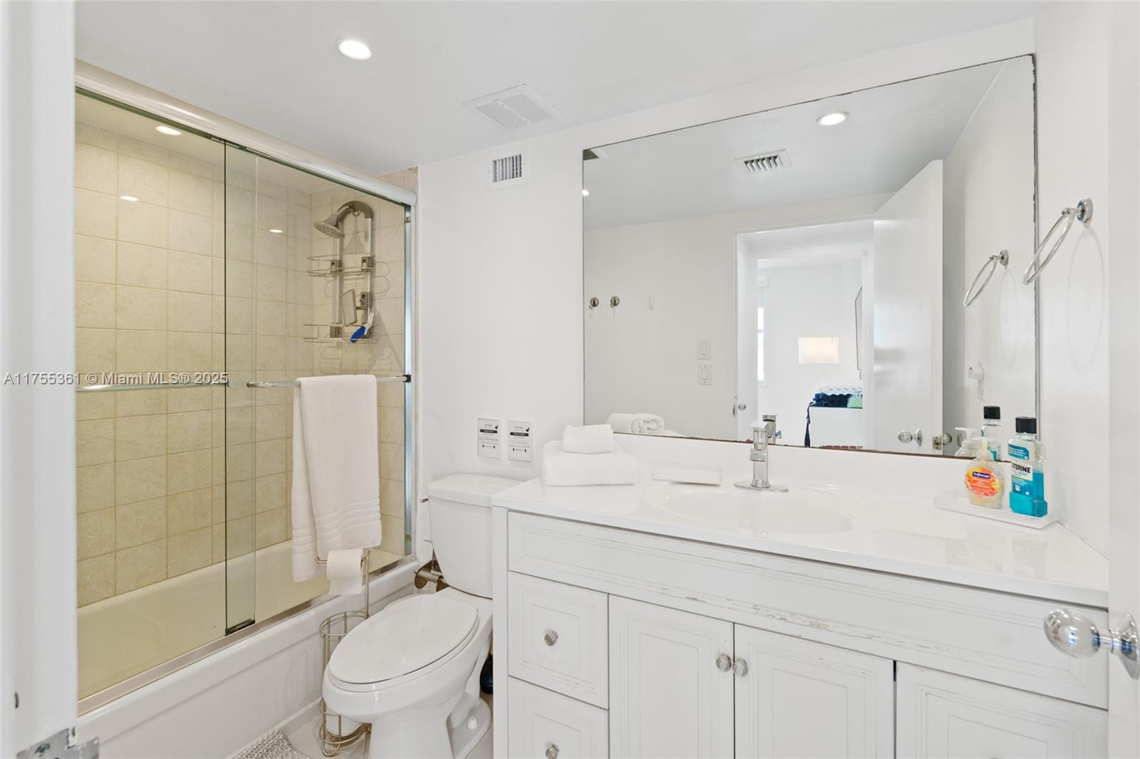 CARLISLE ON THE OCEAN CON - Residential
