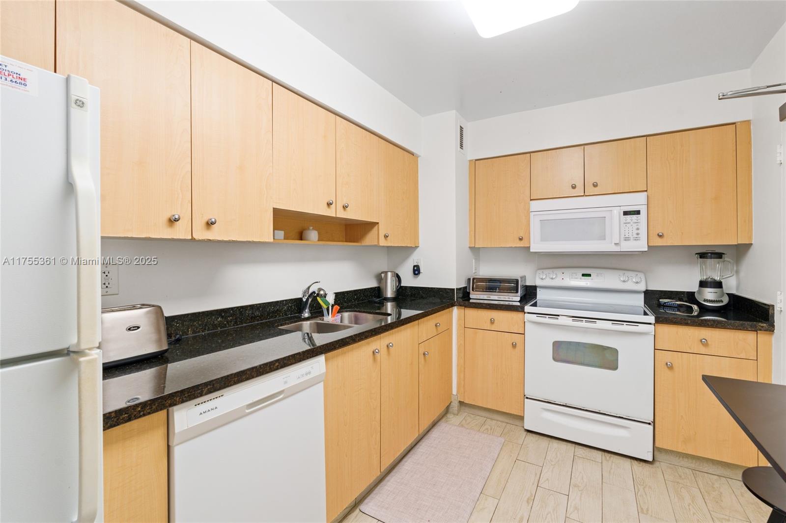 CARLISLE ON THE OCEAN CON - Residential