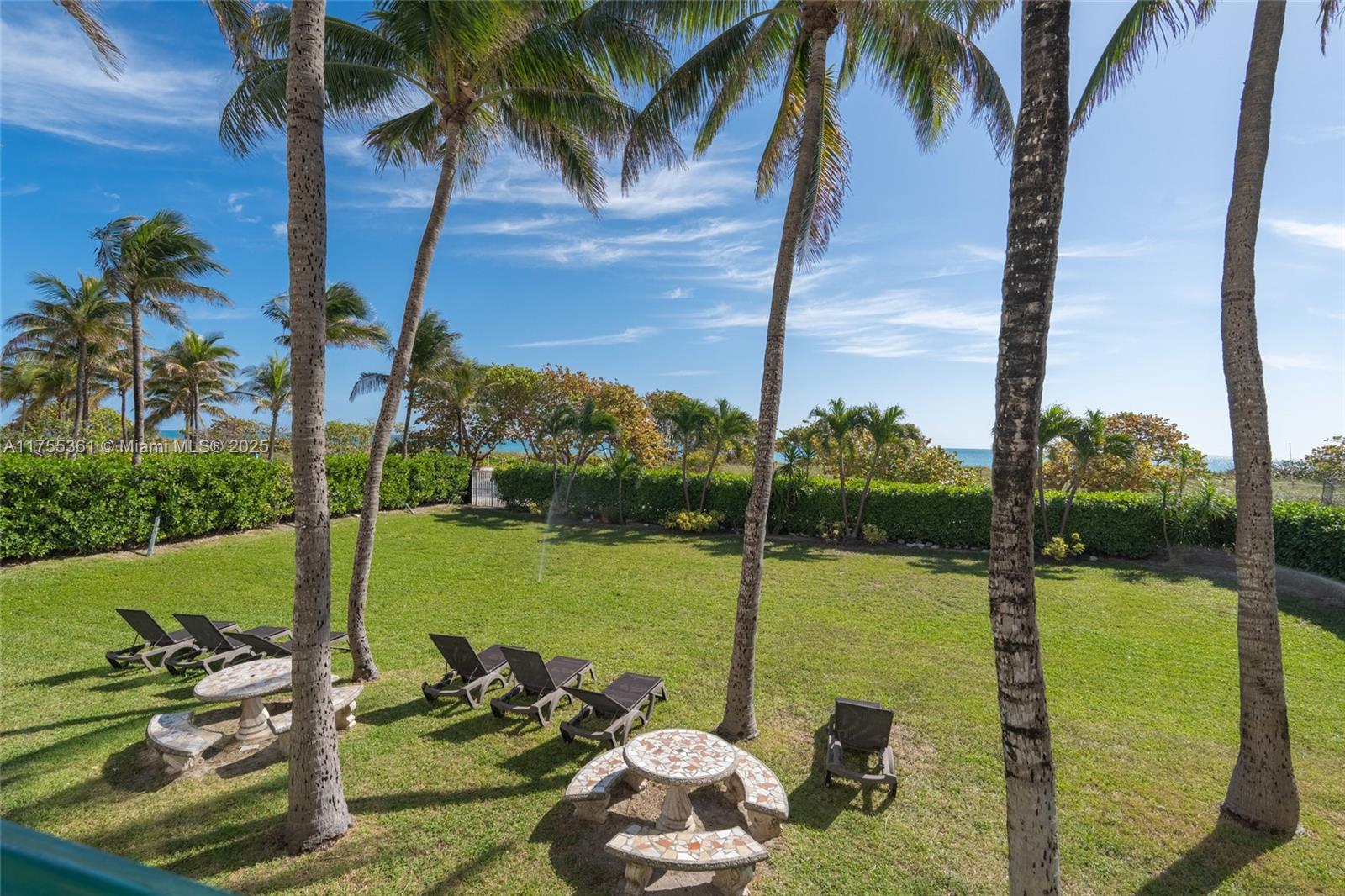 CARLISLE ON THE OCEAN CON - Residential