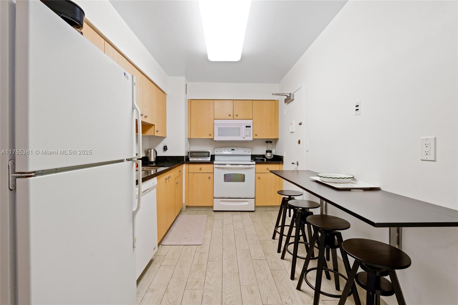 CARLISLE ON THE OCEAN CON - Residential