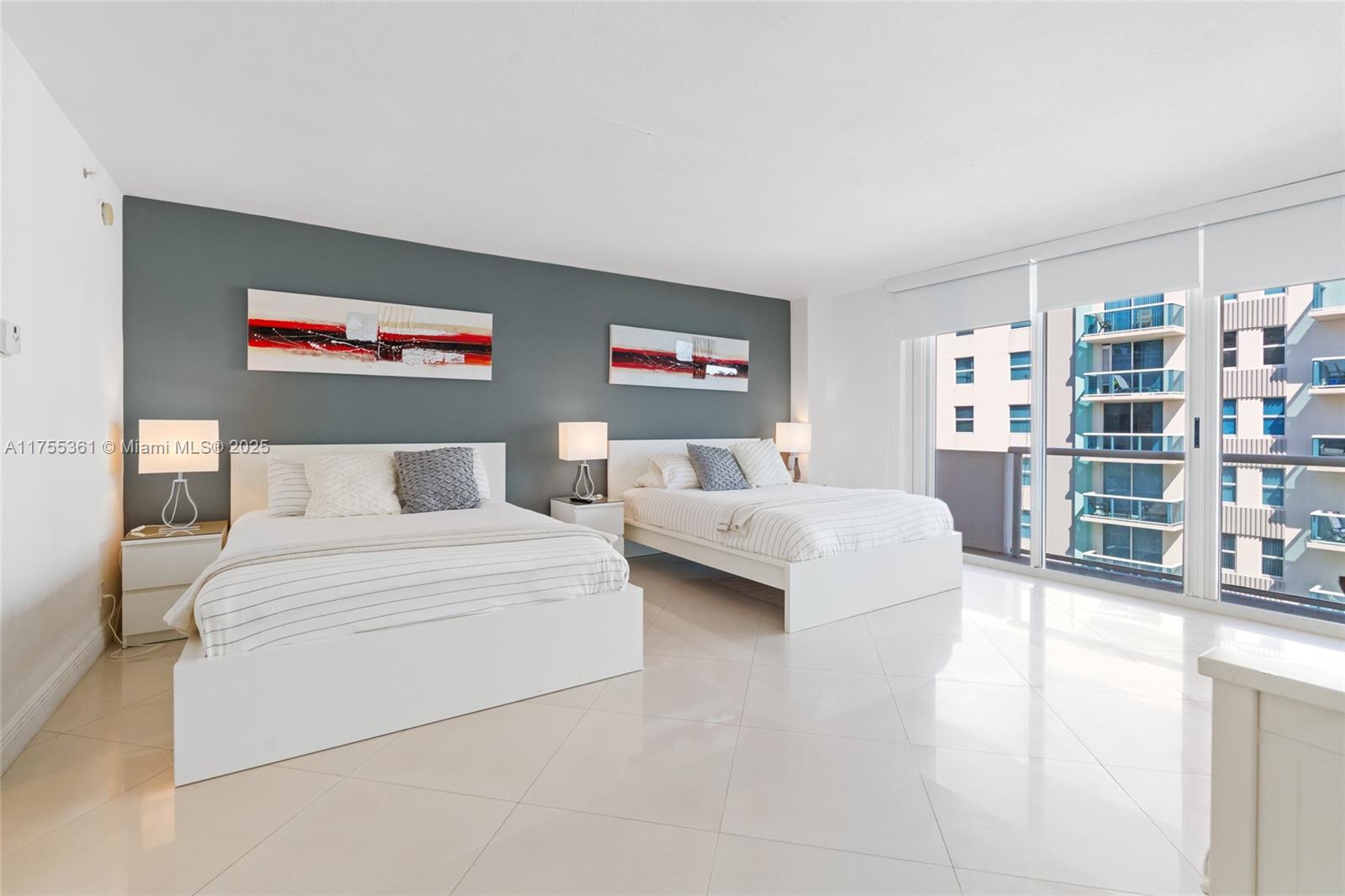 CARLISLE ON THE OCEAN CON - Residential