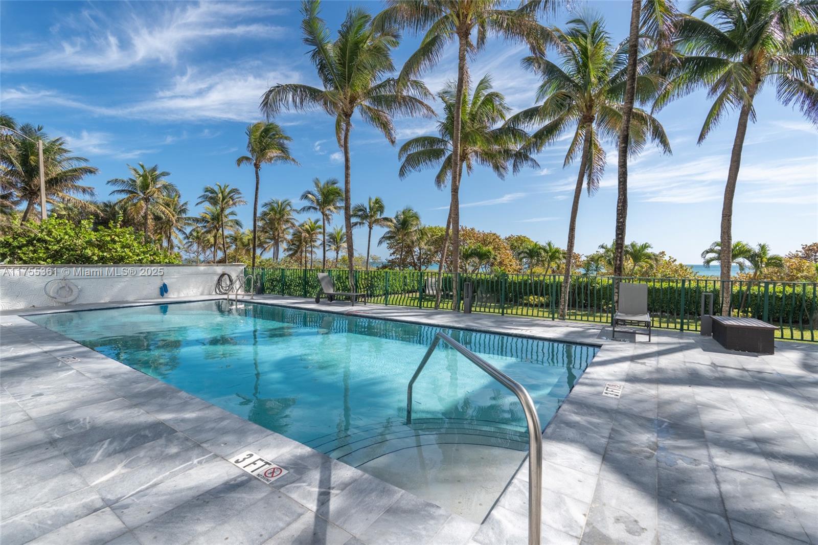 CARLISLE ON THE OCEAN CON - Residential