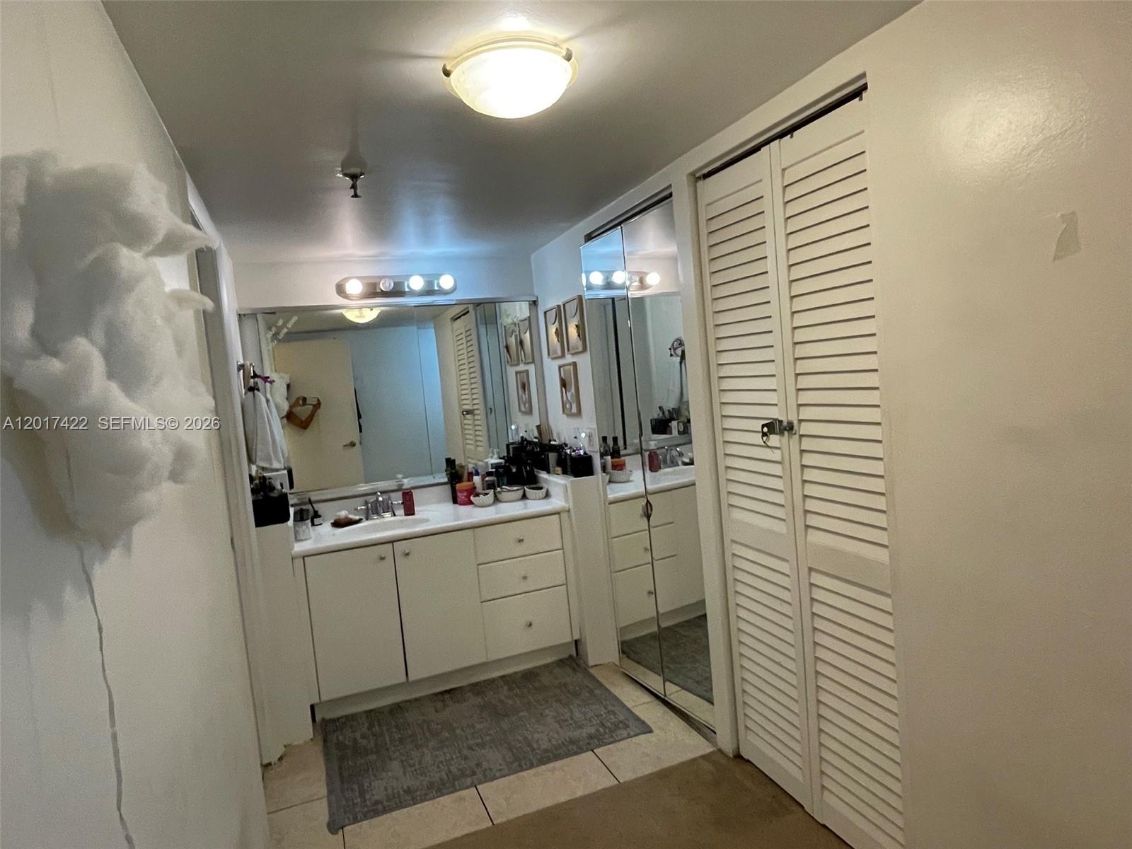 CEDAR GLENN CONDO - Residential