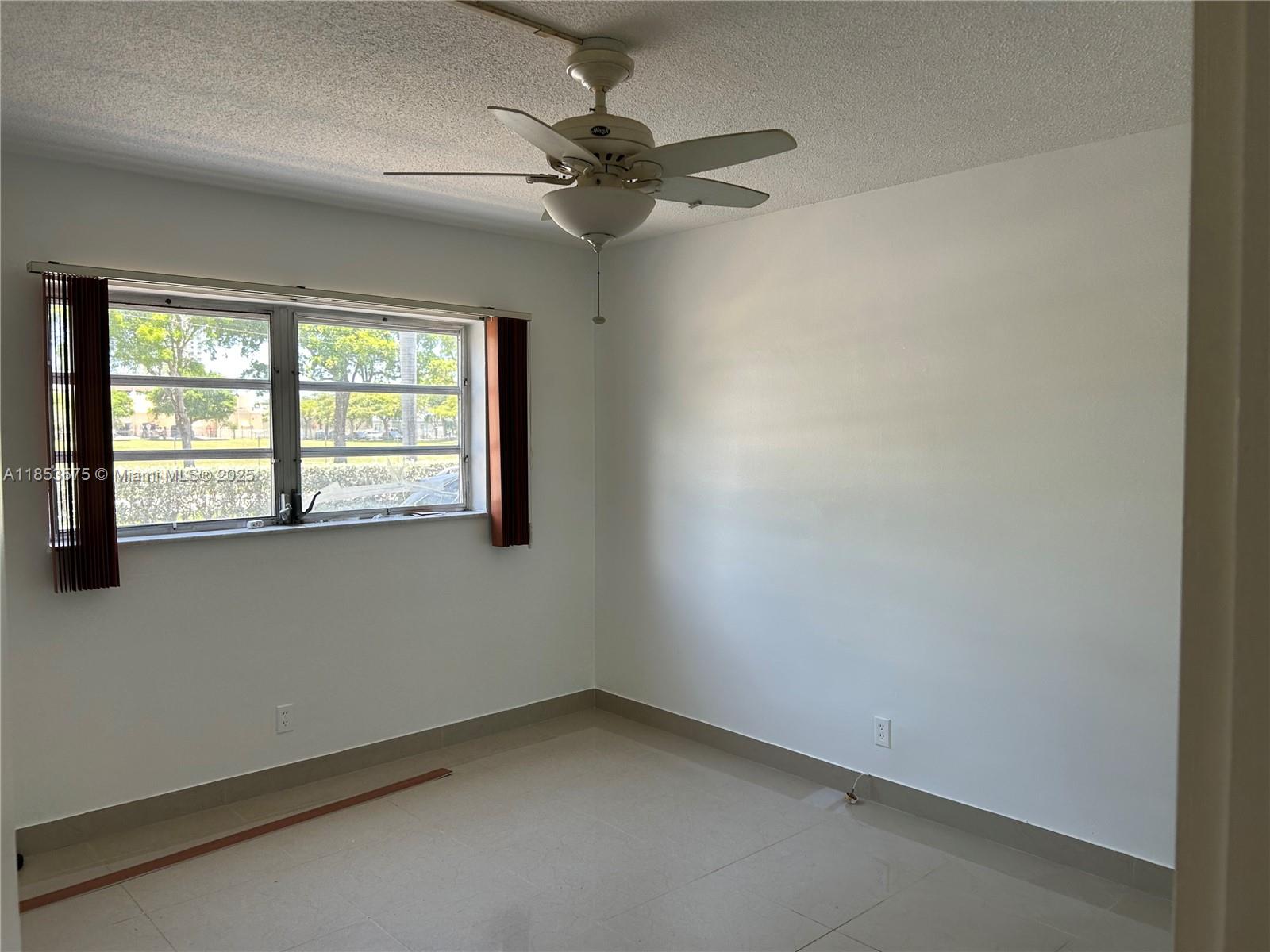 PARADISE VILLAS CONDO - Residential